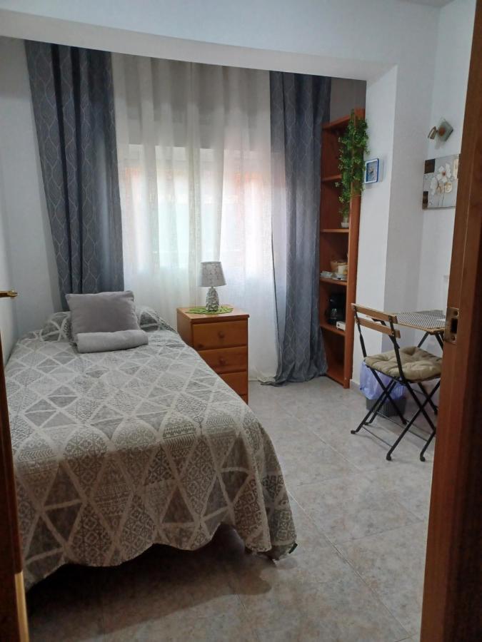 In Quarto em Acomodações Particulares Alicante